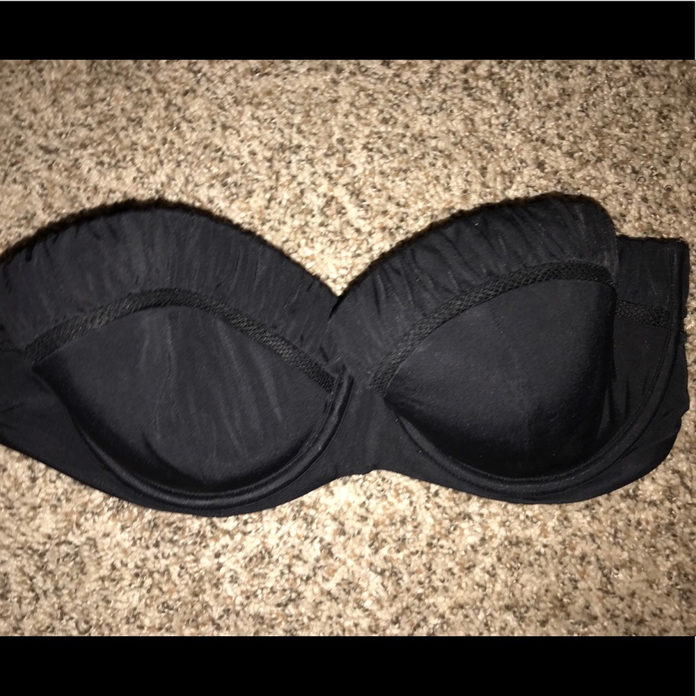 Victoria’s Secret bikini top-black